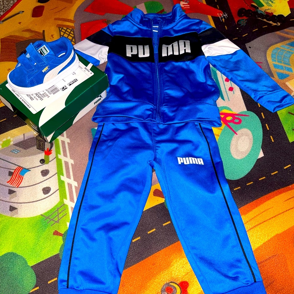❤️SOLD❤️Puma track suit w/ matching shoes